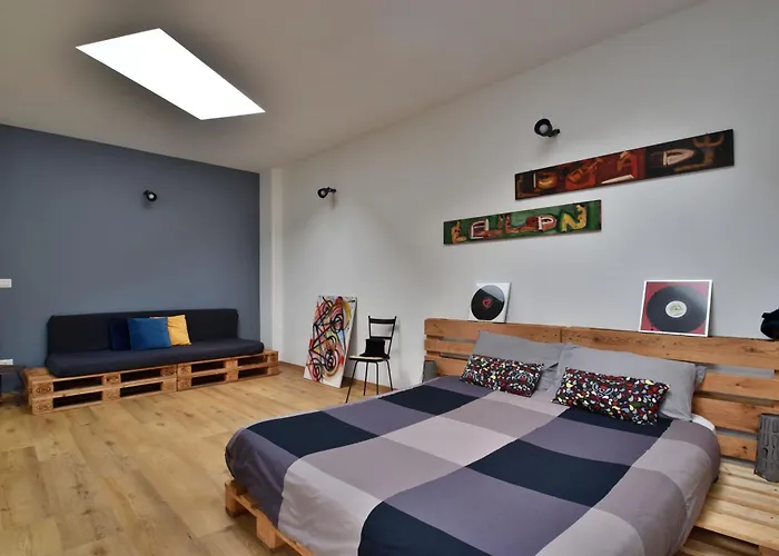 Апартаменты Loft7 *